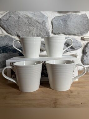 NWOT Royal Doulton Gordon Ramsay Maze White Ceramic Mugs, set of 4